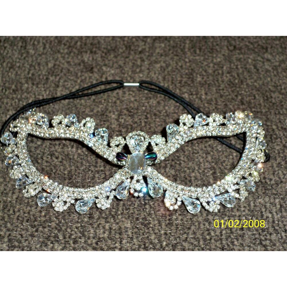 Silver rhinestone bridal prom party masquerade costume ball Halloween mask